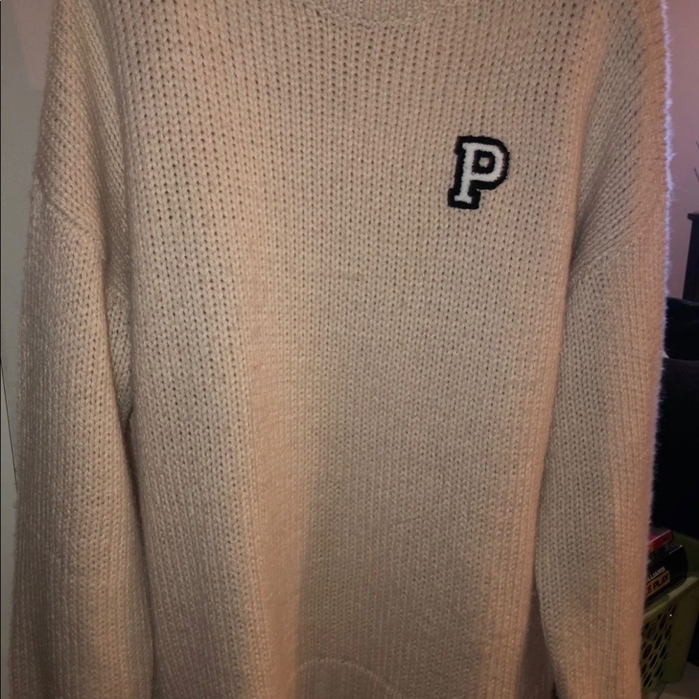 Knitted pink sweater